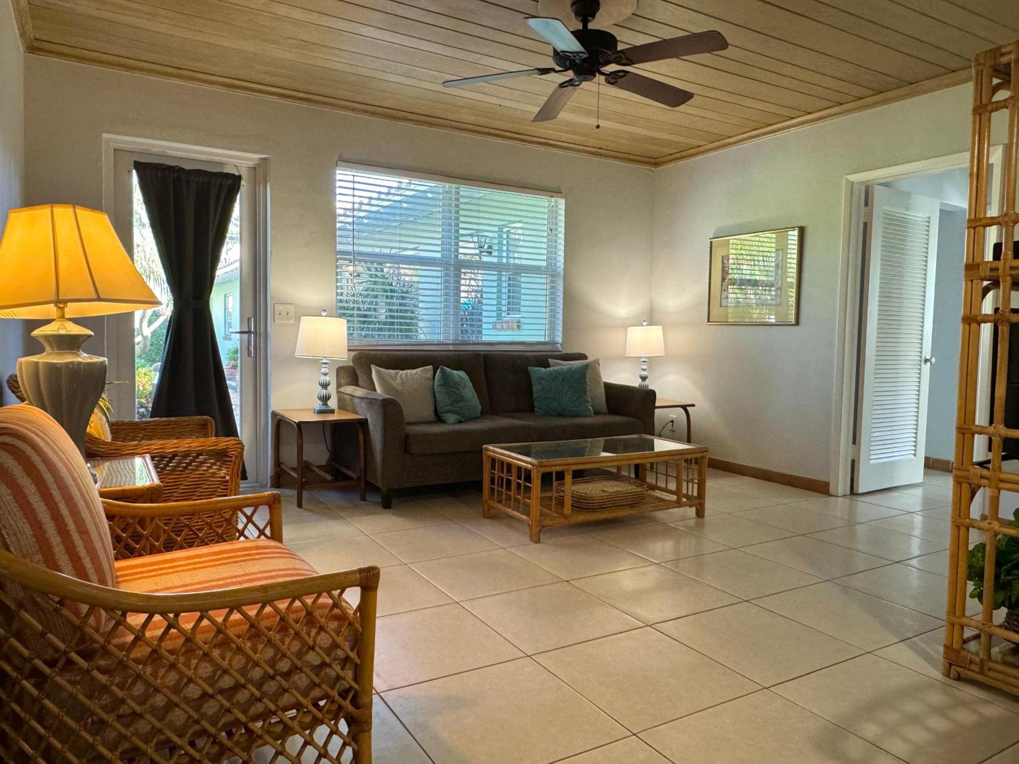 The Grove Beach Condominiums Delray Beach Bagian luar foto