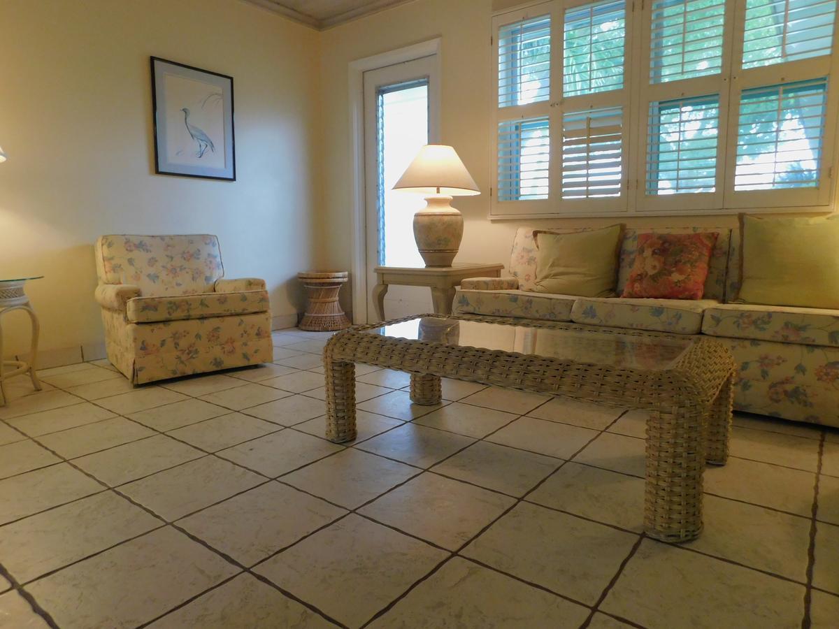 The Grove Beach Condominiums Delray Beach Bagian luar foto