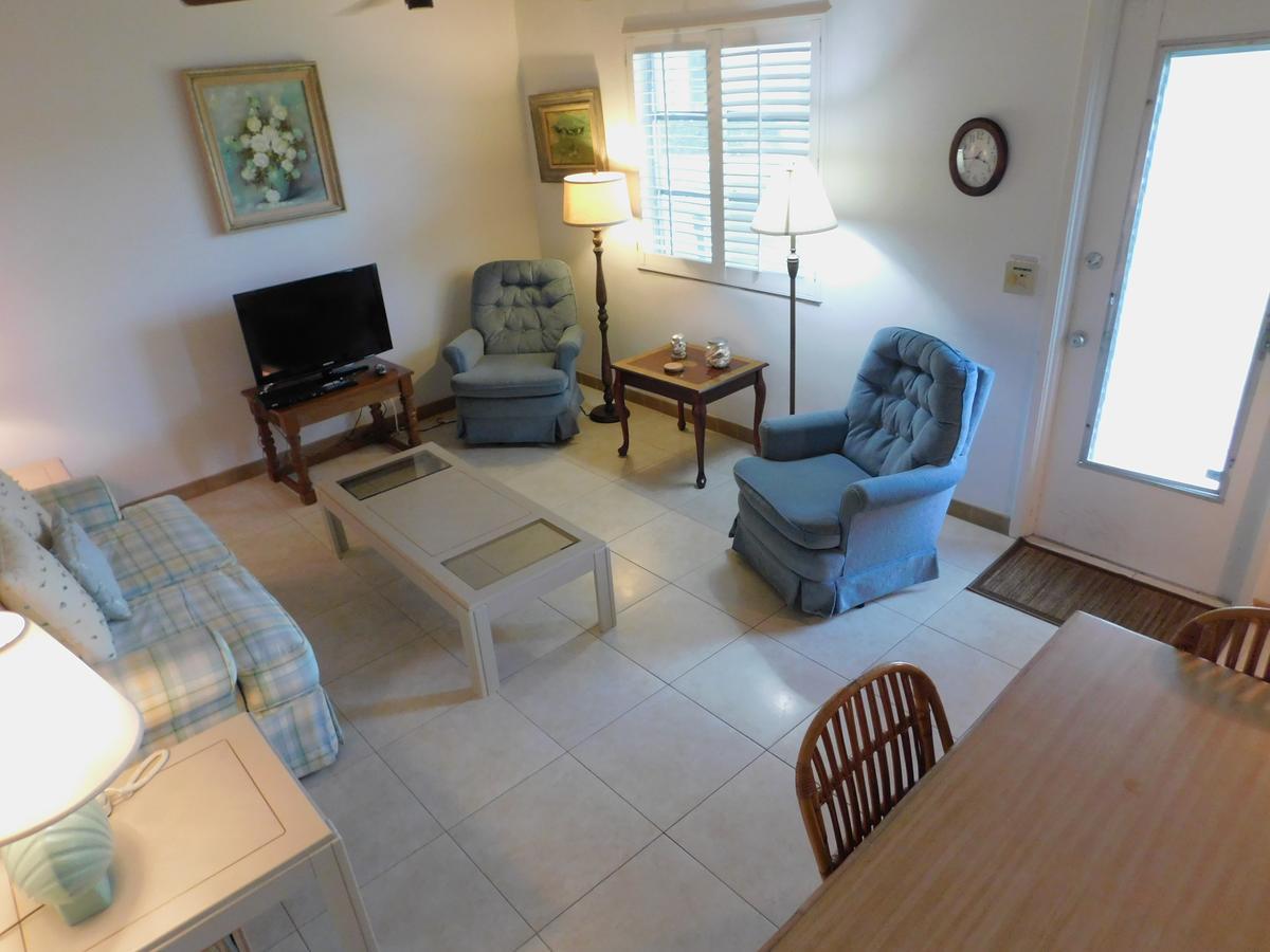 The Grove Beach Condominiums Delray Beach Bagian luar foto